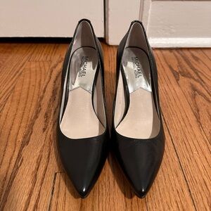 Michael Kors Black Pumps